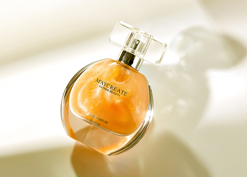 產香水后起直追?香水品類里能誕生一個完美日記嗎? 產香水后起直追?香水品類里能誕生一個完美日記嗎?