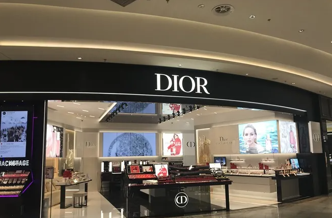 購(gòu)物中心化妝品陣營(yíng)最新調(diào)查 購(gòu)物中心化妝品陣營(yíng)最新調(diào)查